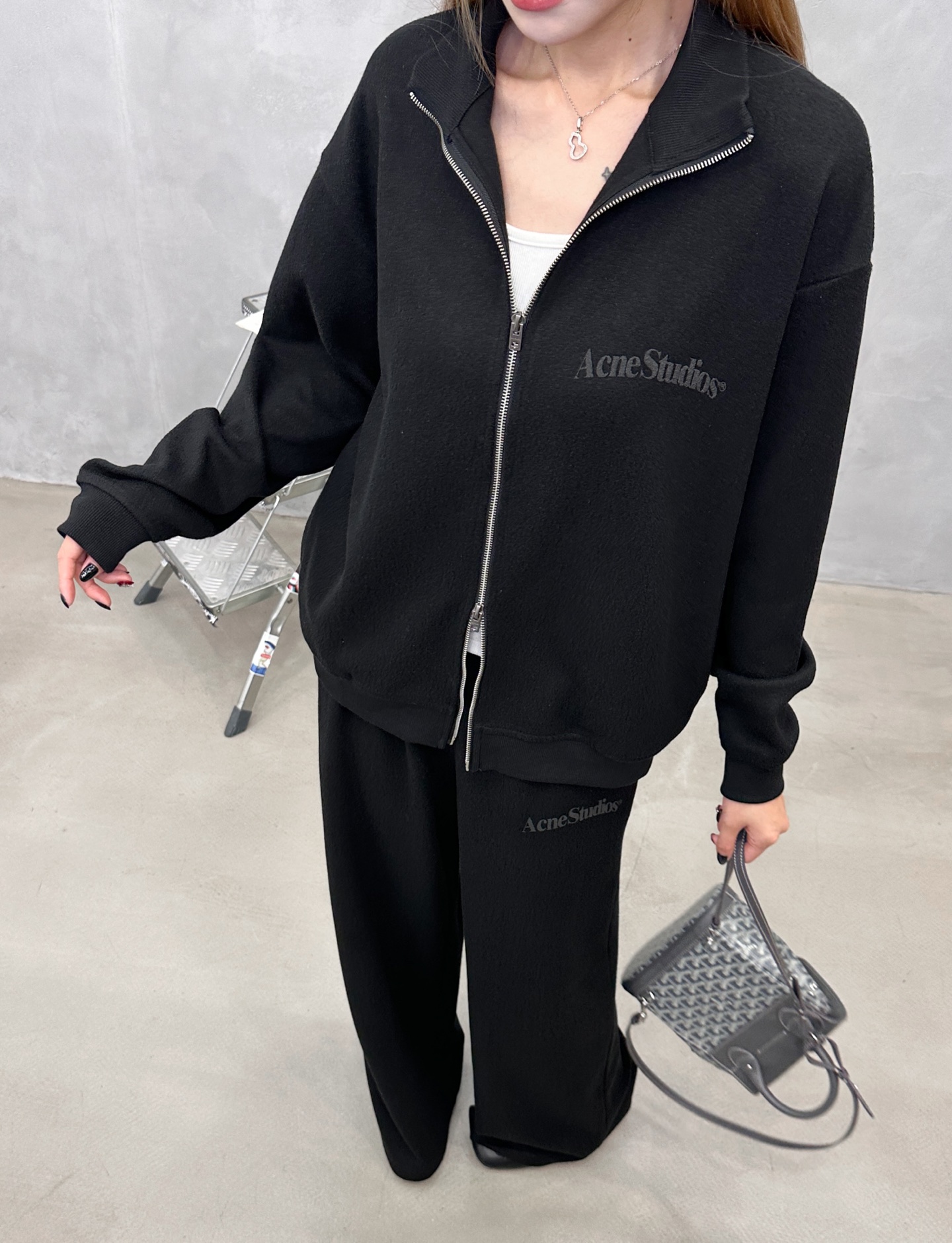 Acne ｜ 新款休闲裤，品牌经典发泡印花标，进口羊毛桑蚕丝混纺面料，时尚休闲，尺码sml