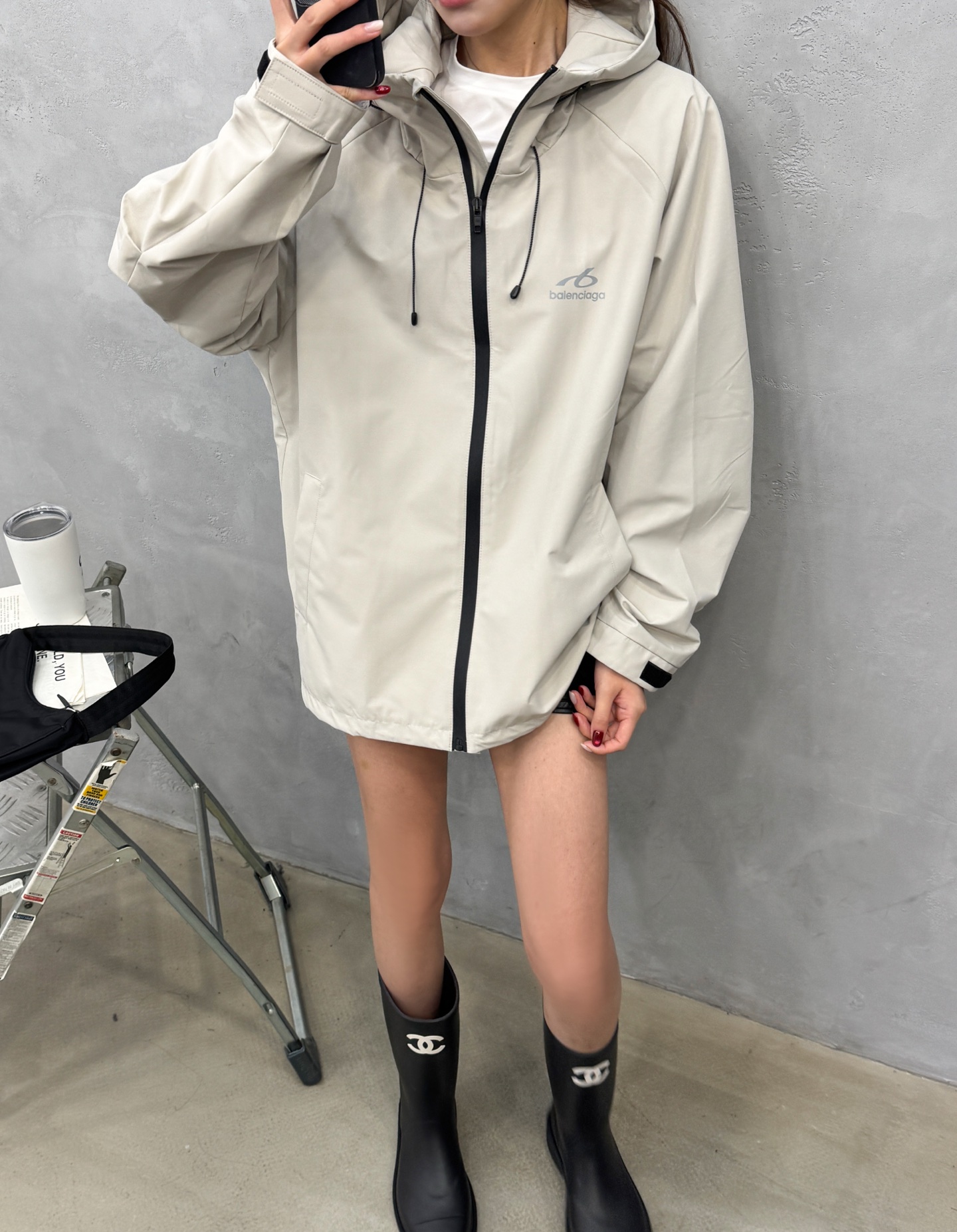 巴* ｜ 新款休闲风衣外套，前后品牌最新反光印花标，双层经典款式设计，时尚休闲，男女同款，尺码sml