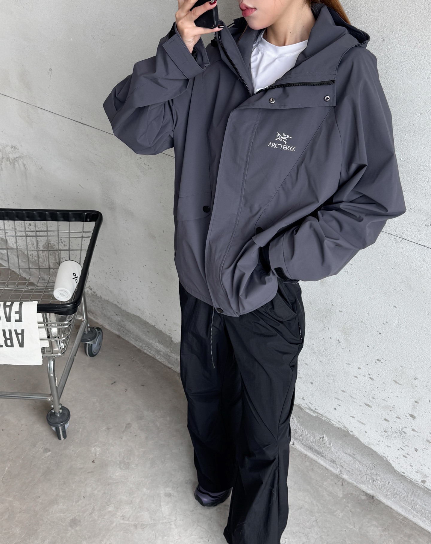 Ar*  ｜  新款风衣外套，品牌经典前后刺绣标，双层结构款式设计，户外三防面料，时尚休闲，尺码sml