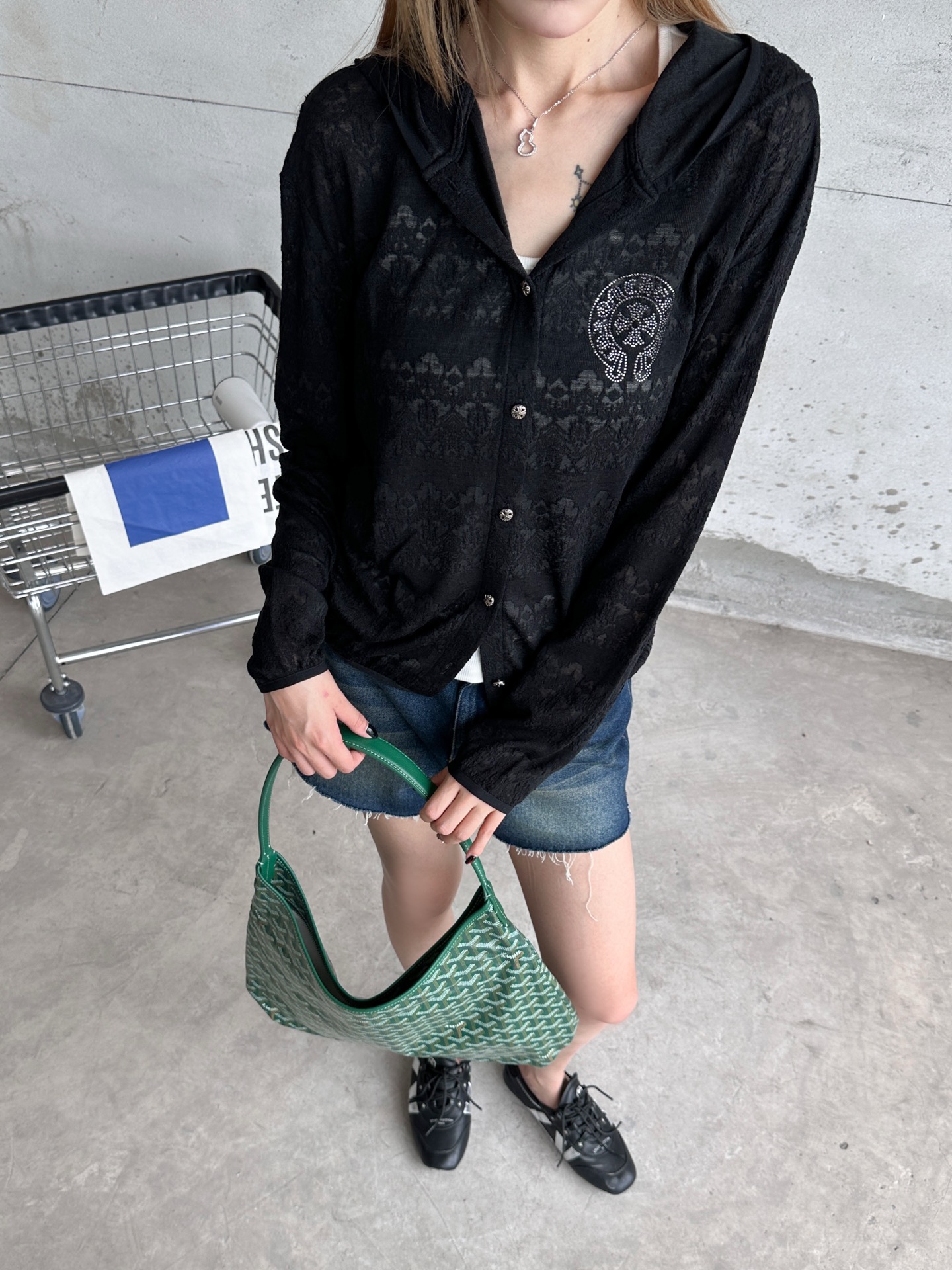 克**  ｜  新款羊毛开衫，品牌经典烫钻标，日本进口羊毛混纺立体提花面料，时尚休闲，尺码sml