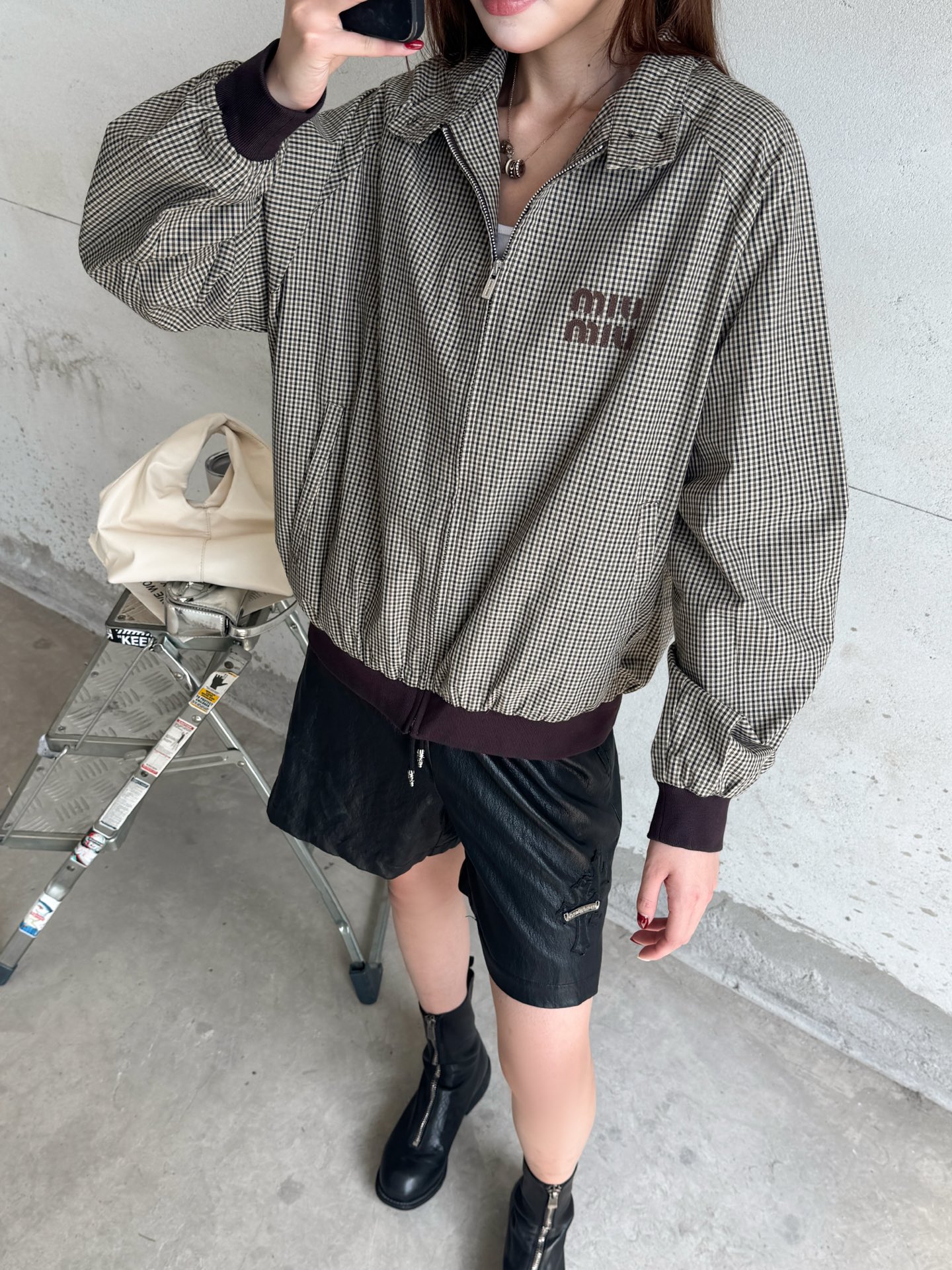M** ｜ 新款休闲夹克，品牌经典贴布绣花标，全棉色织格纹面料，双层款式结构设计，时尚百搭，尺码sml