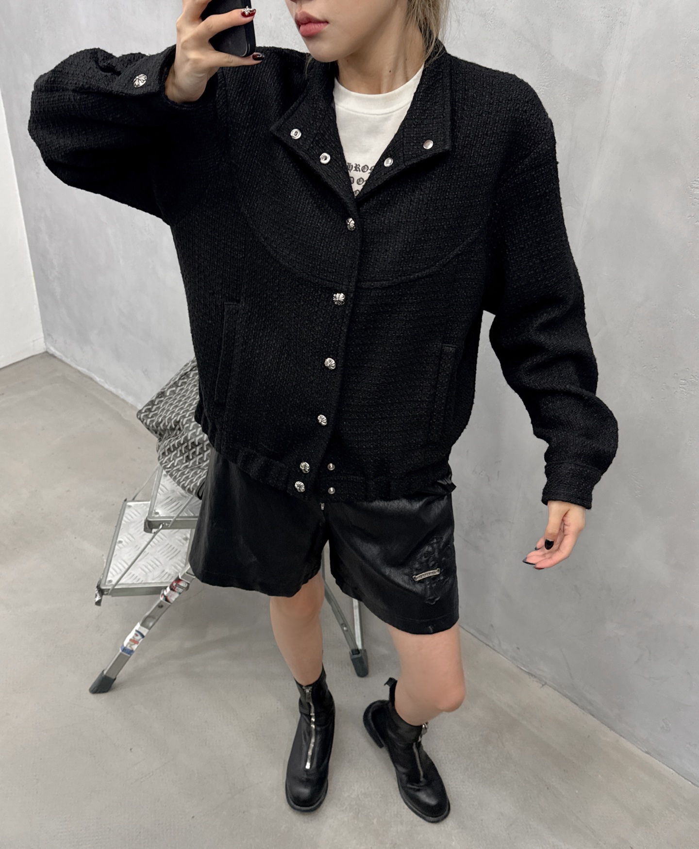 克**  ｜  新款粗纺夹克，品牌经典五金扣，编织粗纺面料加人丝提花里布款式设计，休闲时尚，尺码sml