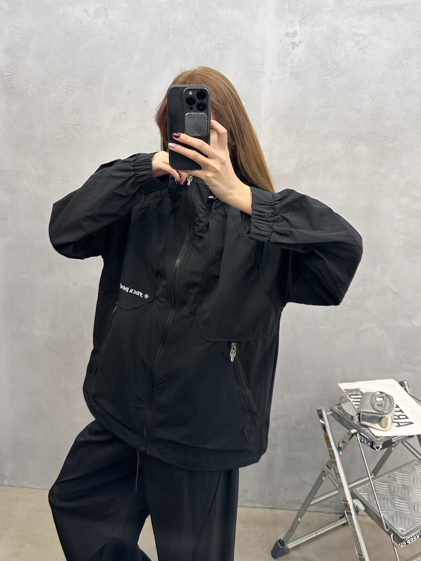 克** ｜ 新款休闲风衣，品牌经典前后印花工艺，特别结构款式设计，时尚休闲，尺码sml