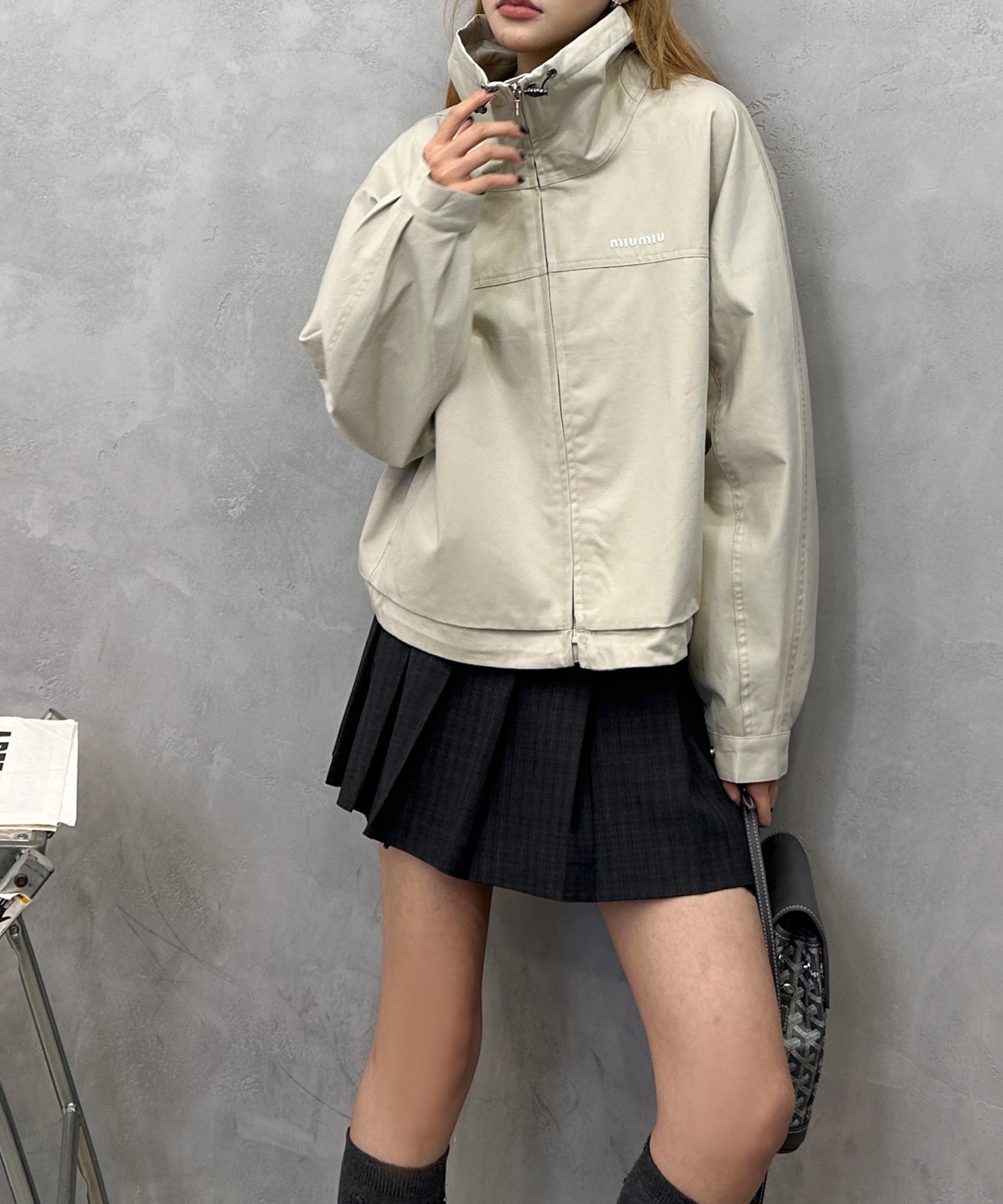 Miu  ｜  新款夹克风衣，品牌经典印花标，双层结构款式设计，进口高密全棉面料加人丝里布，休闲时尚，尺码sml