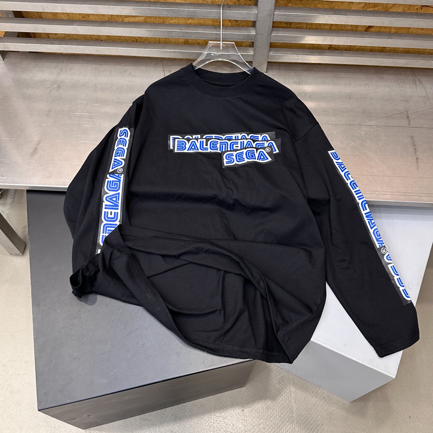 巴*  ｜  新款长袖t，成衣洗水加贴胶印花工艺，sega联名系列，休闲时尚，男女同款，尺码sml