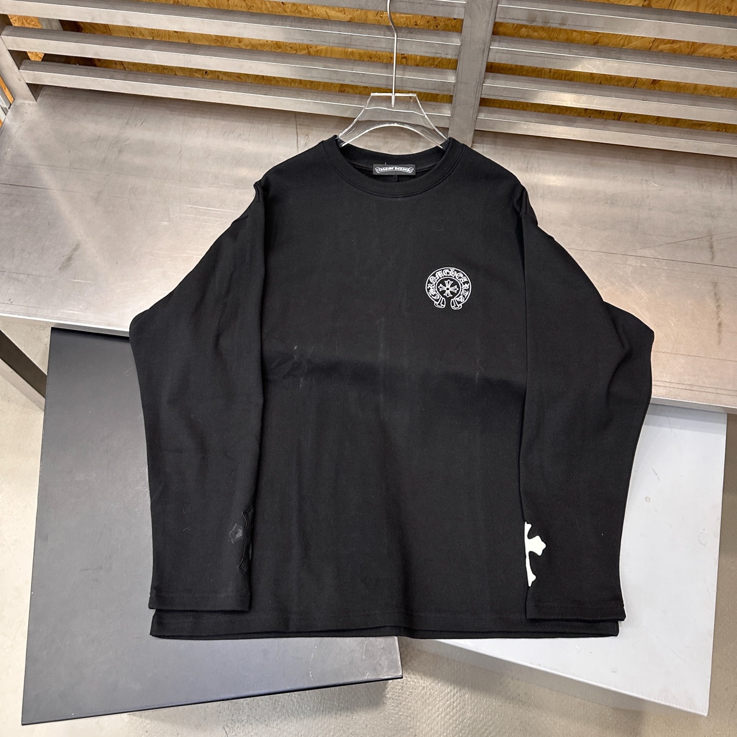 克罗*  ｜  新款长袖打底，品牌经典刺绣标，手工切皮刺绣十字标工艺，时尚休闲，尺码sml
