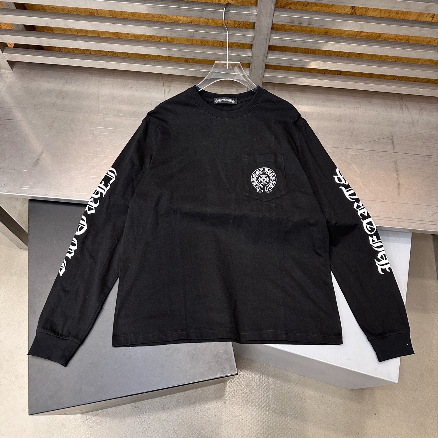 克罗*  ｜  新款长袖t，成衣洗水加5处印花工艺，时尚休闲，男女同款，尺码sml