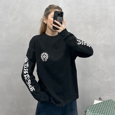 克罗* | 新款长袖t,成衣洗水加5处印花工艺,时尚休闲,男女同款,尺码sml 克罗* | 新款长袖t,成衣洗水加5处印花工艺,时尚休闲,男女同款,尺码sml