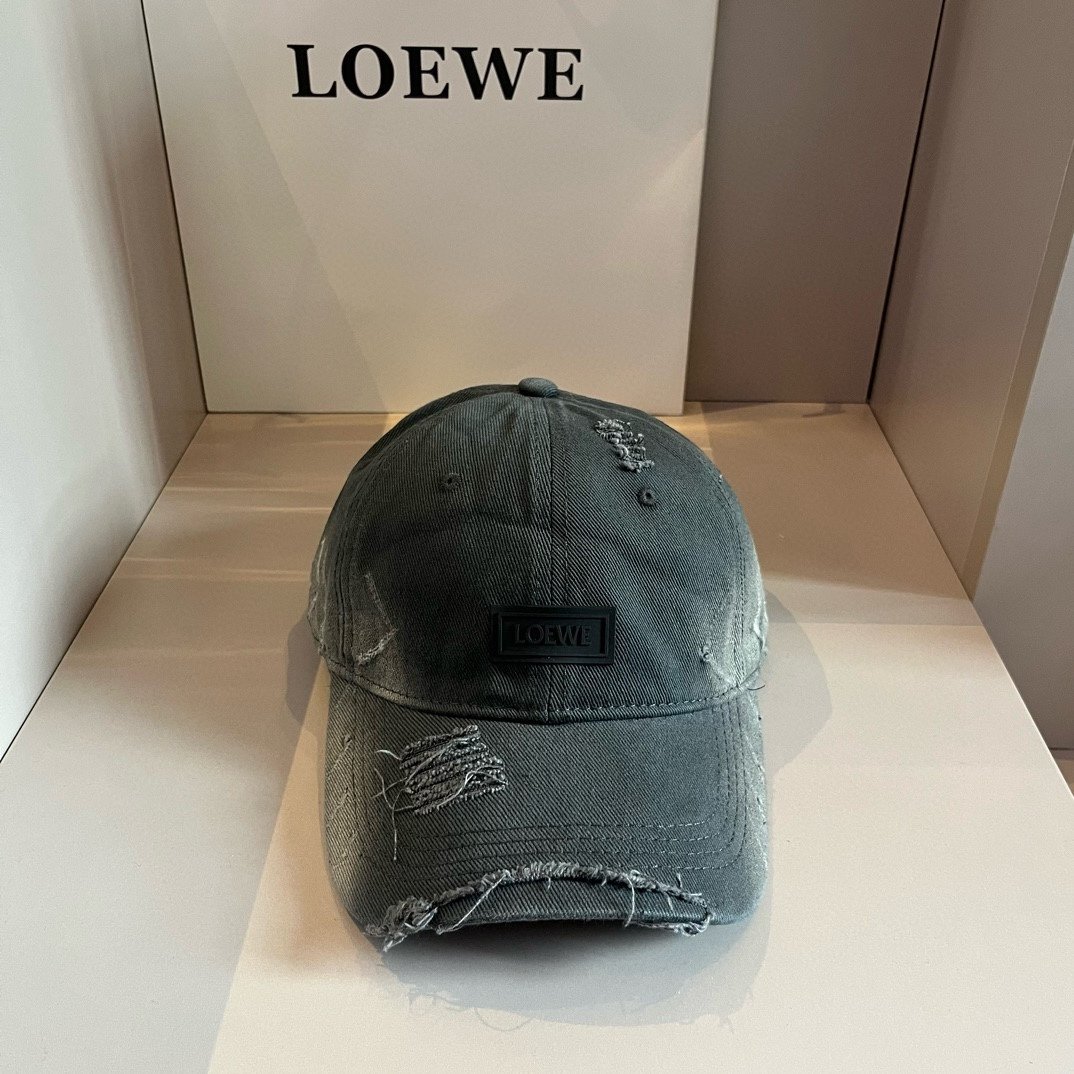 LOEWE罗意威高品质棒球帽早春牛仔面料质感超好版型正喔！