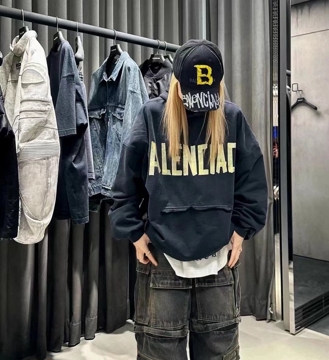 NO:204803,Balenciaga new baseball cap, cool graffiti logo hat, fisherman hat, baseball cap knit hat, hat, balenciaga, espadrilles, hats19860909巴黎世家新款棒球帽,炫酷涂鸦logo 帽子渔夫帽棒球帽针织帽,帽子,balenciaga,espadrilles,hats,hat