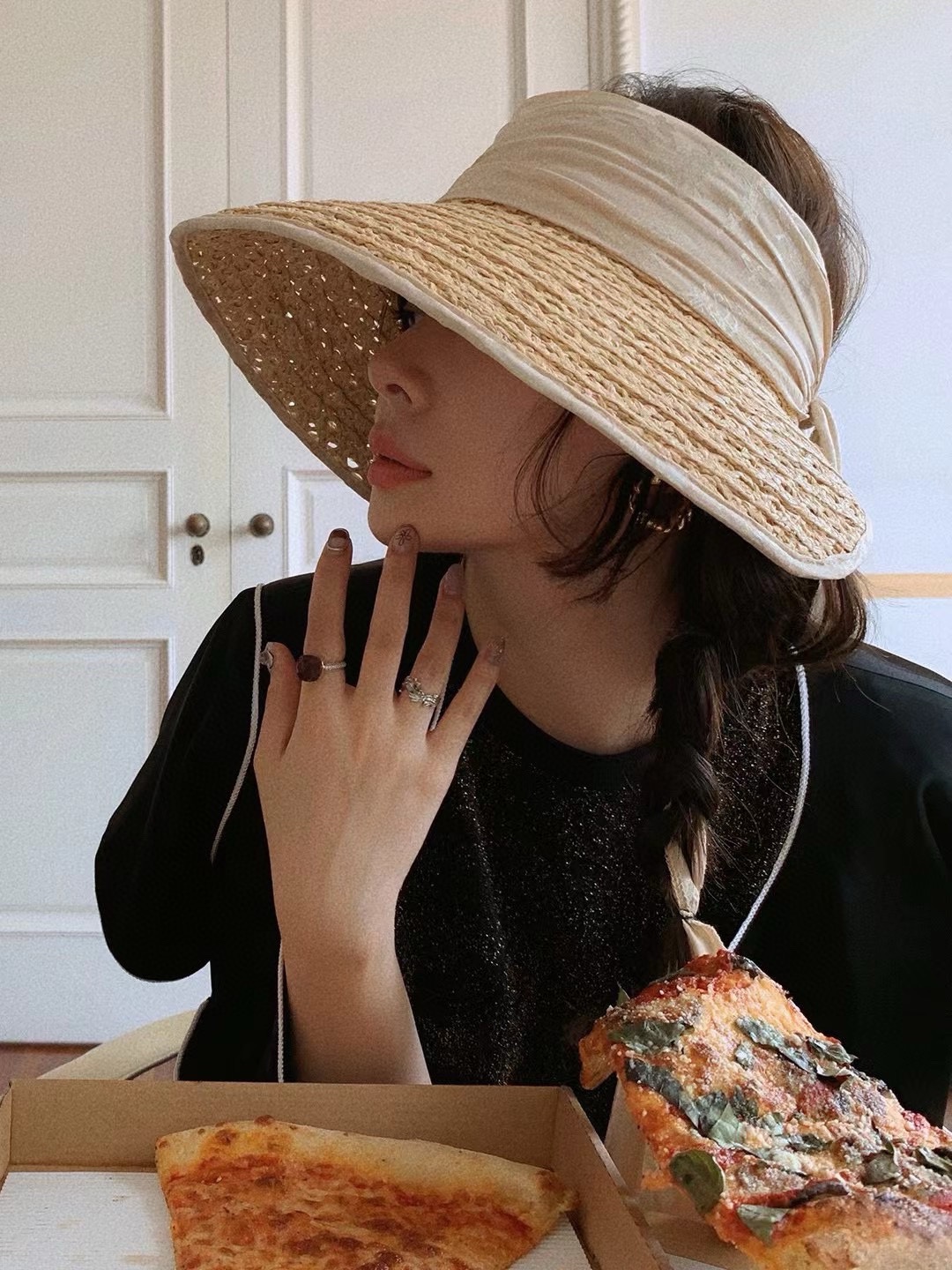 ¥ Valentino nuevo sombrero sin copa de paja,