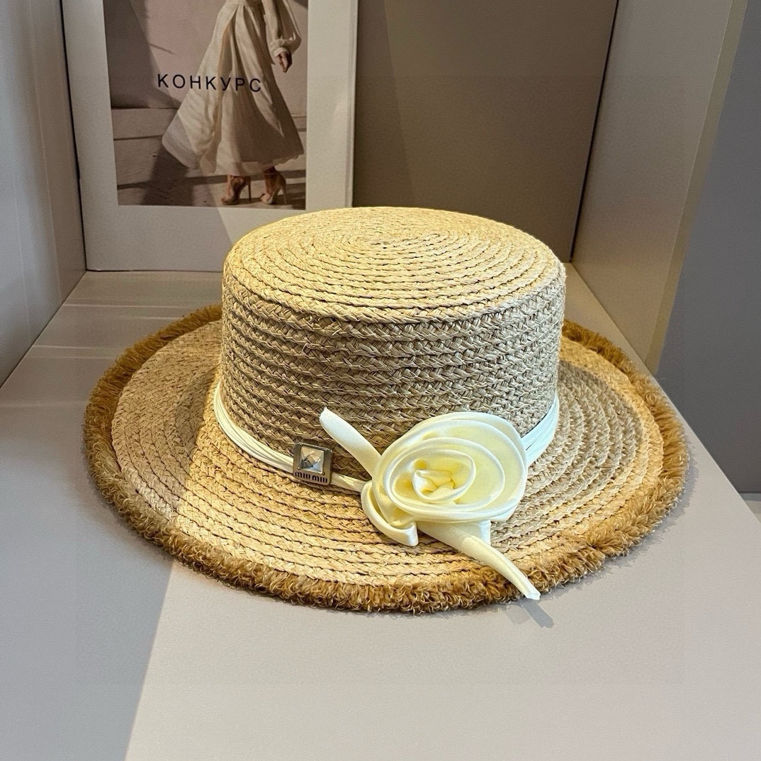 Sombrero de paja de rafia Miu Miu, sombrero de copa plana, hecho de rafia, alta personalización, circunferencia de cabe…