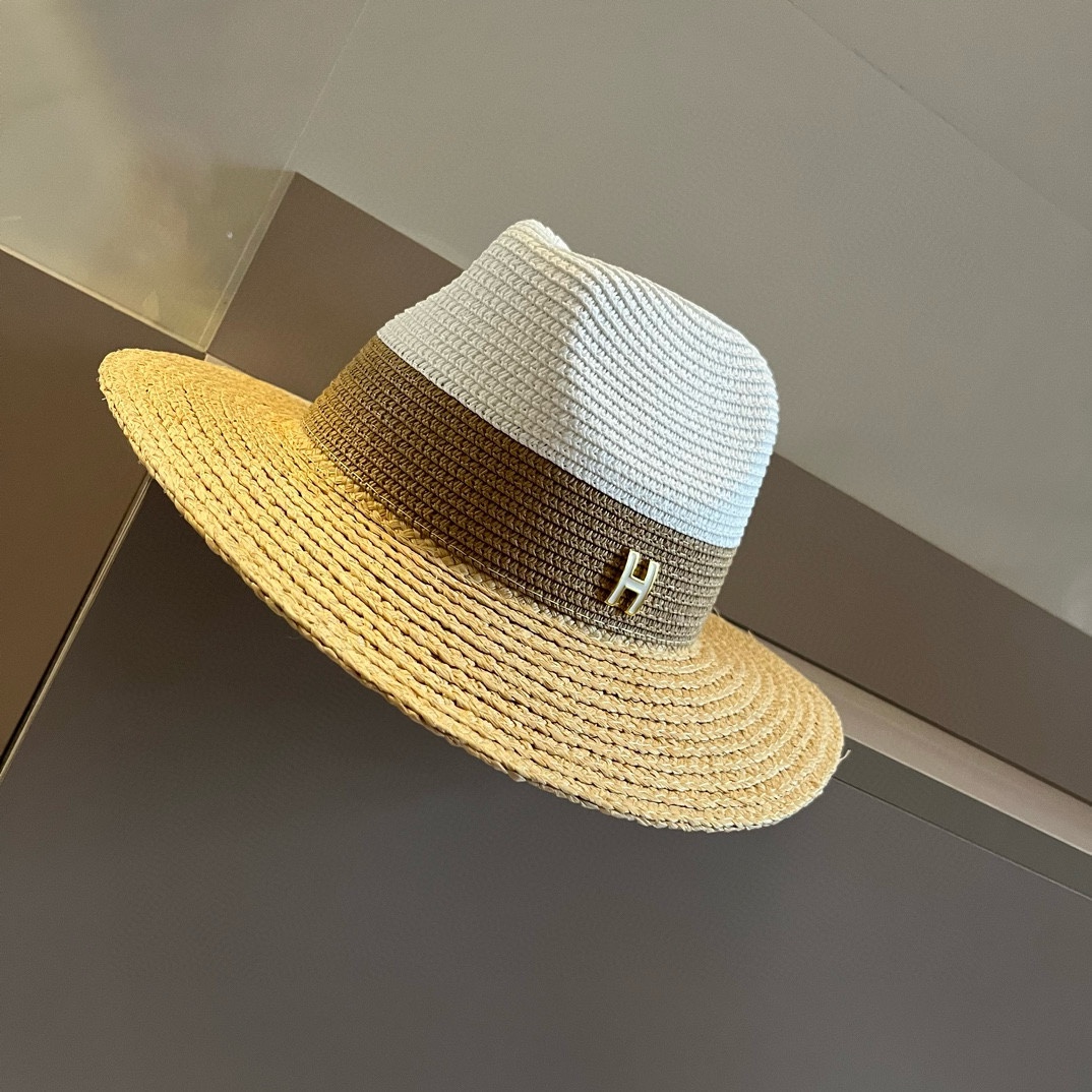 ¥ Sombrero de paja de Hermès nuevo estilo con colores combinados, ala de rafia, circunferencia de cabeza 57cm.
