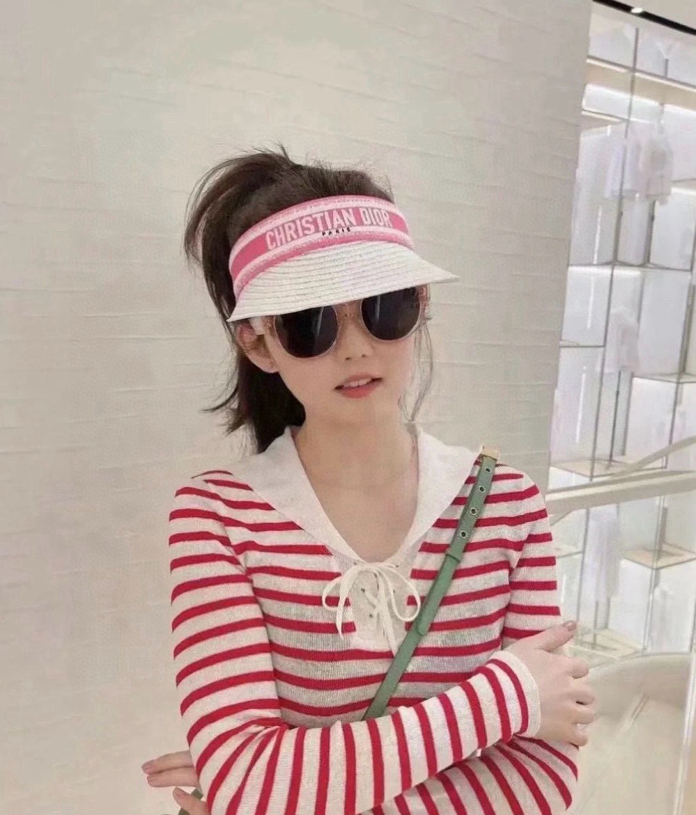 NO:212687,Dior new embroidered alphabet pot hat, exclusive custom style, head circumference 55~58cm sun protection and sun protection, natural hat, fisherman hat, baseball hat, knit hat, hat, dior, espadrilles, hats19860909dior新款刺绣字母草盆帽 独家定制款 头围55～58cm防晒遮阳 本色帽子渔夫帽棒球帽针织帽,帽子,dior,espadrilles,hats,hat