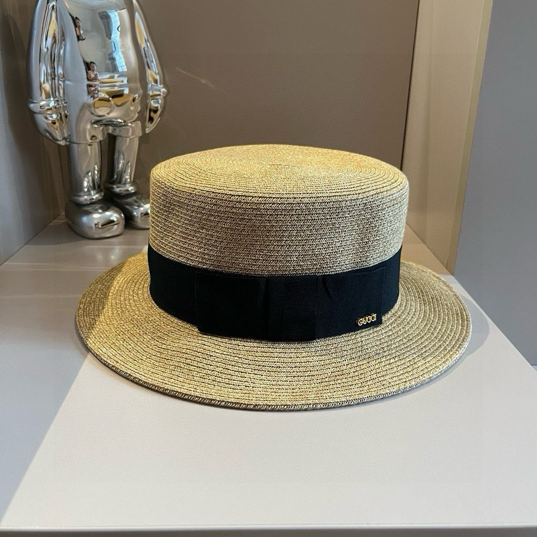 ¥ Gorra de paja de copa plana Gucci nuevo modelo, hecha de paja fina, forma excelente