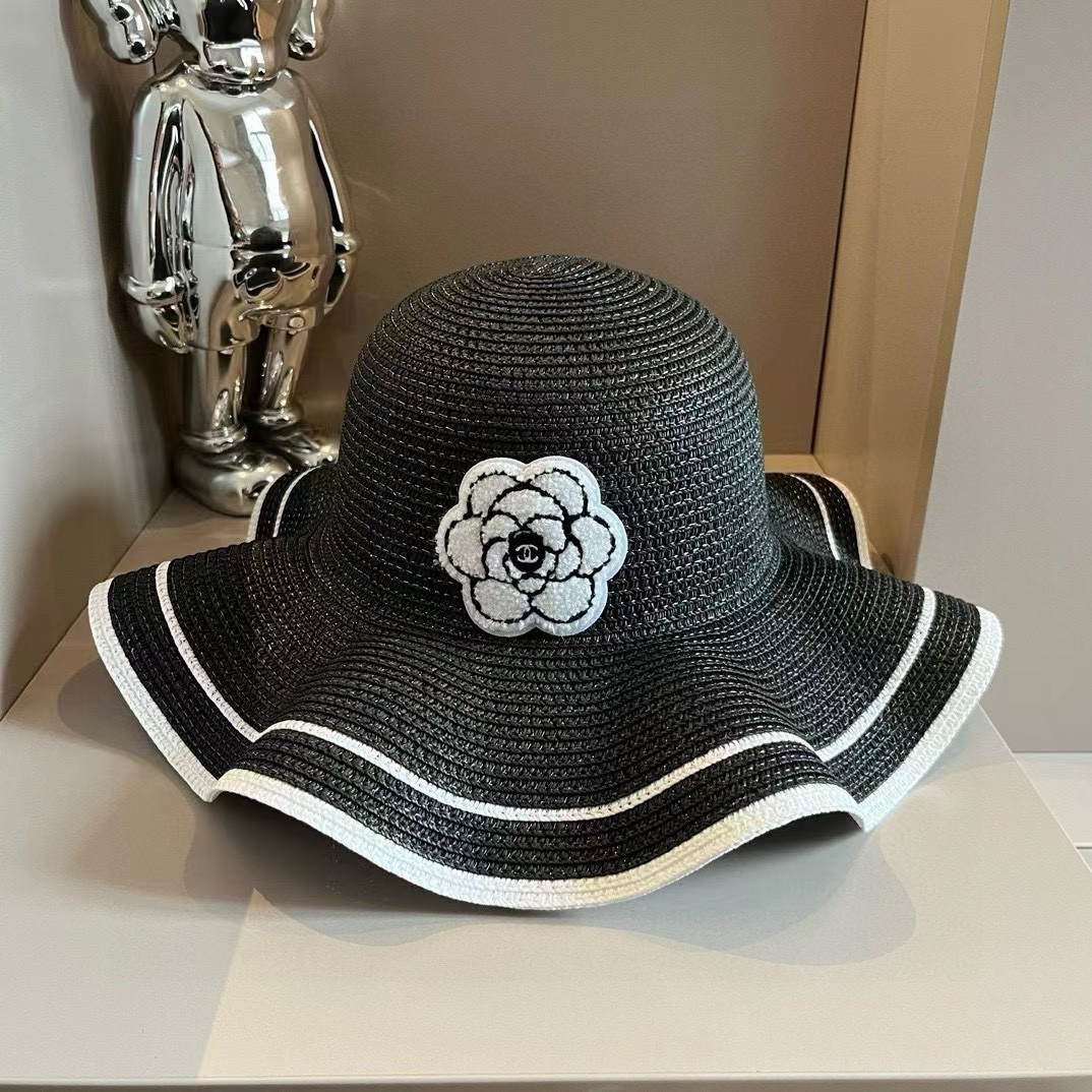 ¥ Chanel sombrero de paja de camelia, sombrero de ala ondulada para proteger del sol, circunferencia de cabeza 57cm