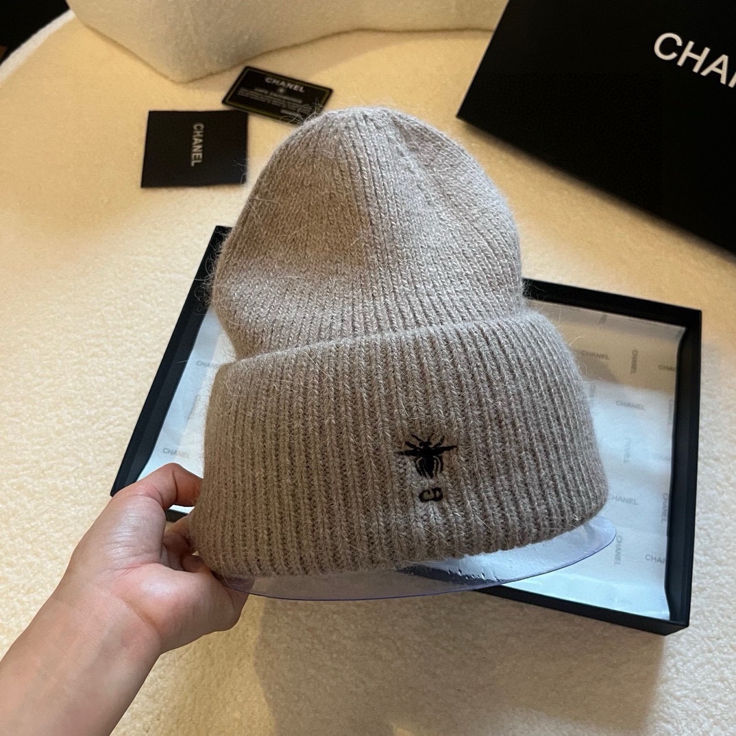 ¥ Oferta especial 🉐️ Dior Dior gorro de punto bordado, gorro de punto de pelo de conejo, imprescindible para el frío d…