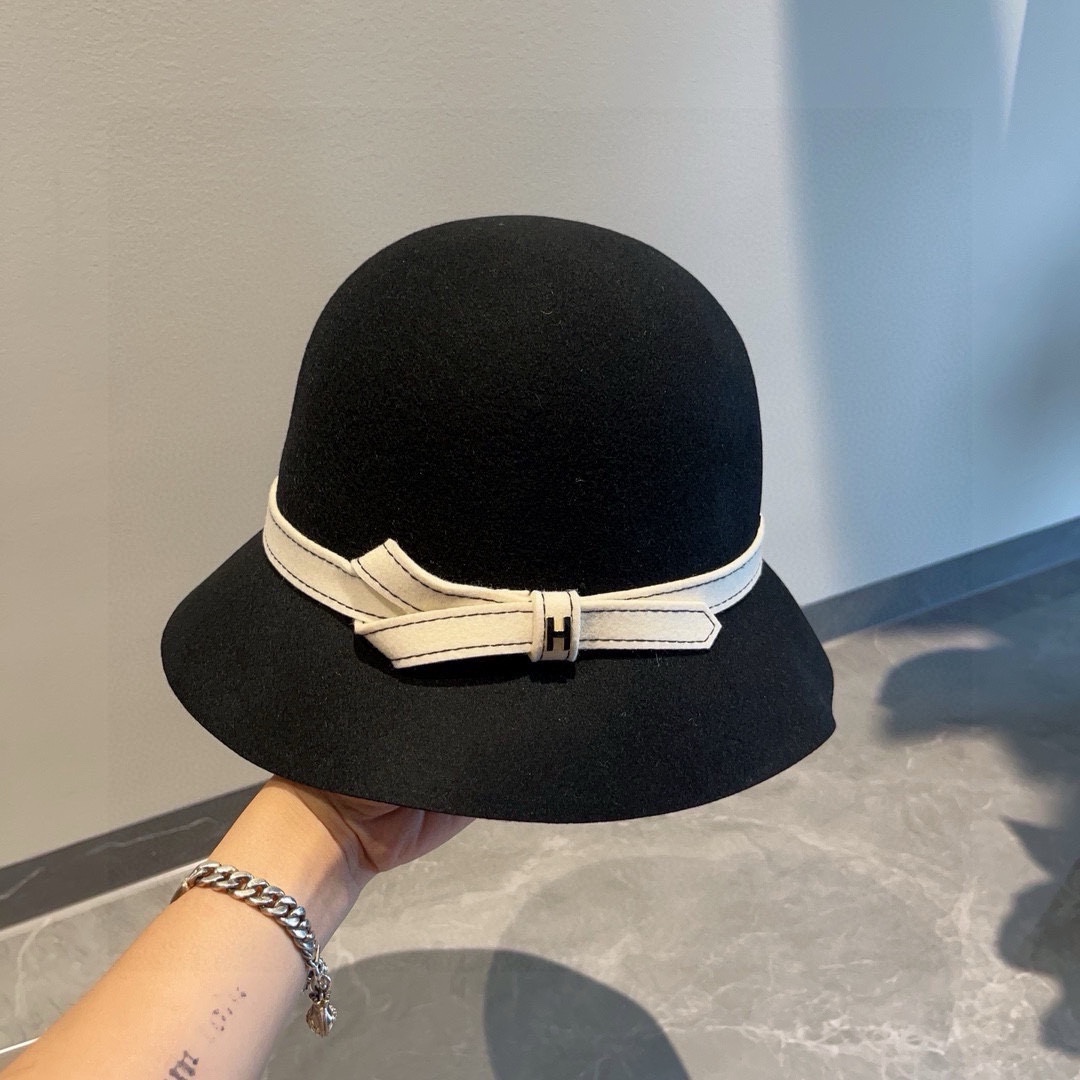 NO:214246,HERMES Hermes new basin hat, monochrome, 100% wool head circumference 57cm hat, fisherman hat, baseball hat, knit hat, hat, hermes, hermes, espadrilles, hats19860909HERMES爱马仕新款盆帽,单色,百分百羊毛 头围57cm帽子渔夫帽棒球帽针织帽,帽子,hermes,hermes,espadrilles,hats,hat