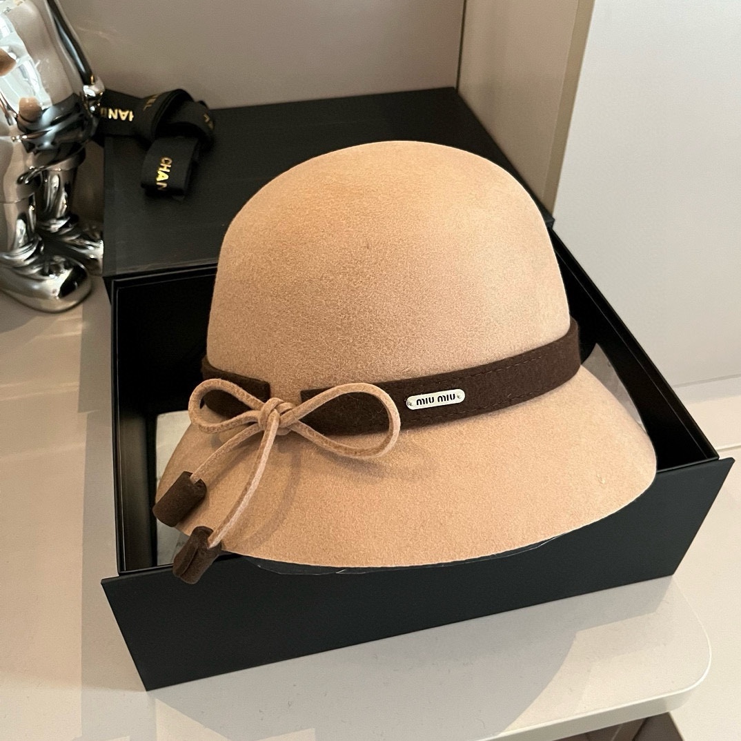 NO:214196,Miumiu new wool pot hat, wool topper, 100% wool fabric head circumference 57cm hat, fisherman hat, baseball hat, knit hat, hat, miumiu, espadrilles, hats19860909缪缪miumiu新款羊毛盆帽,羊毛礼帽,百分百羊毛面料头围57cm 帽子渔夫帽棒球帽针织帽,帽子,miumiu,espadrilles,hats,hat