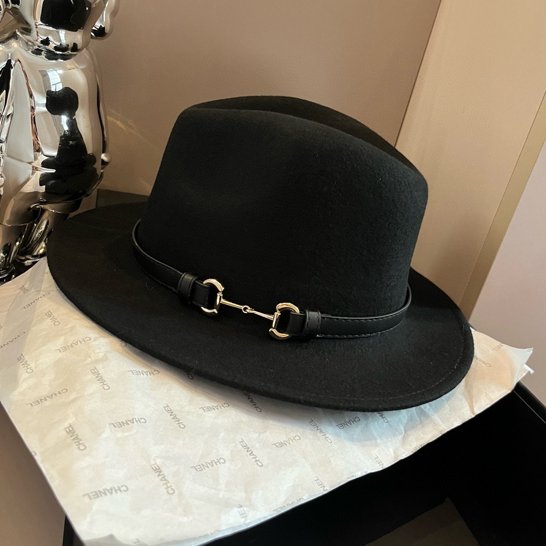 NO:214213,Black Gucci wool top hat classic horseshoe buckle, autumn and winter new style, 100% wool fabric, head circumference of about 57cm hat fisherman hat baseball hat knit hat, hat, gucci, espadrilles, hats19860909黑色 Gucci古奇羊毛礼帽 经典马蹄扣,秋冬新款,百分百羊毛面料,头围57cm左右帽子渔夫帽棒球帽针织帽,帽子,gucci,espadrilles,hats,hat