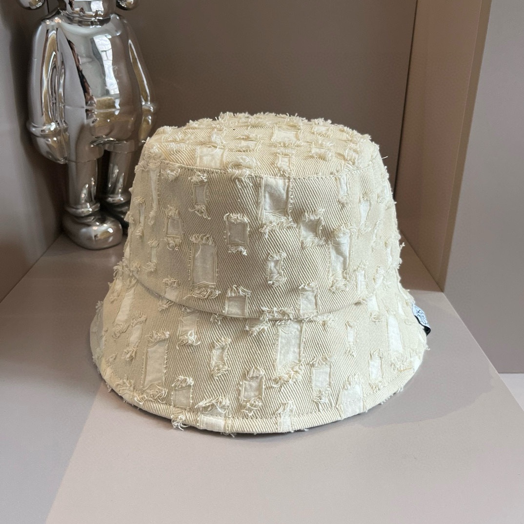 NO:214535,LOEWE Loewe ripped fisherman hat, head circumference 57cm hat Fisherman hat Baseball hat Knitted hat, hat, loewe, espadrilles,hats19860909ＬＯＥＷＥ罗意威破洞渔夫帽,头围57cm帽子渔夫帽棒球帽针织帽,帽子,loewe,espadrilles,hats,hat