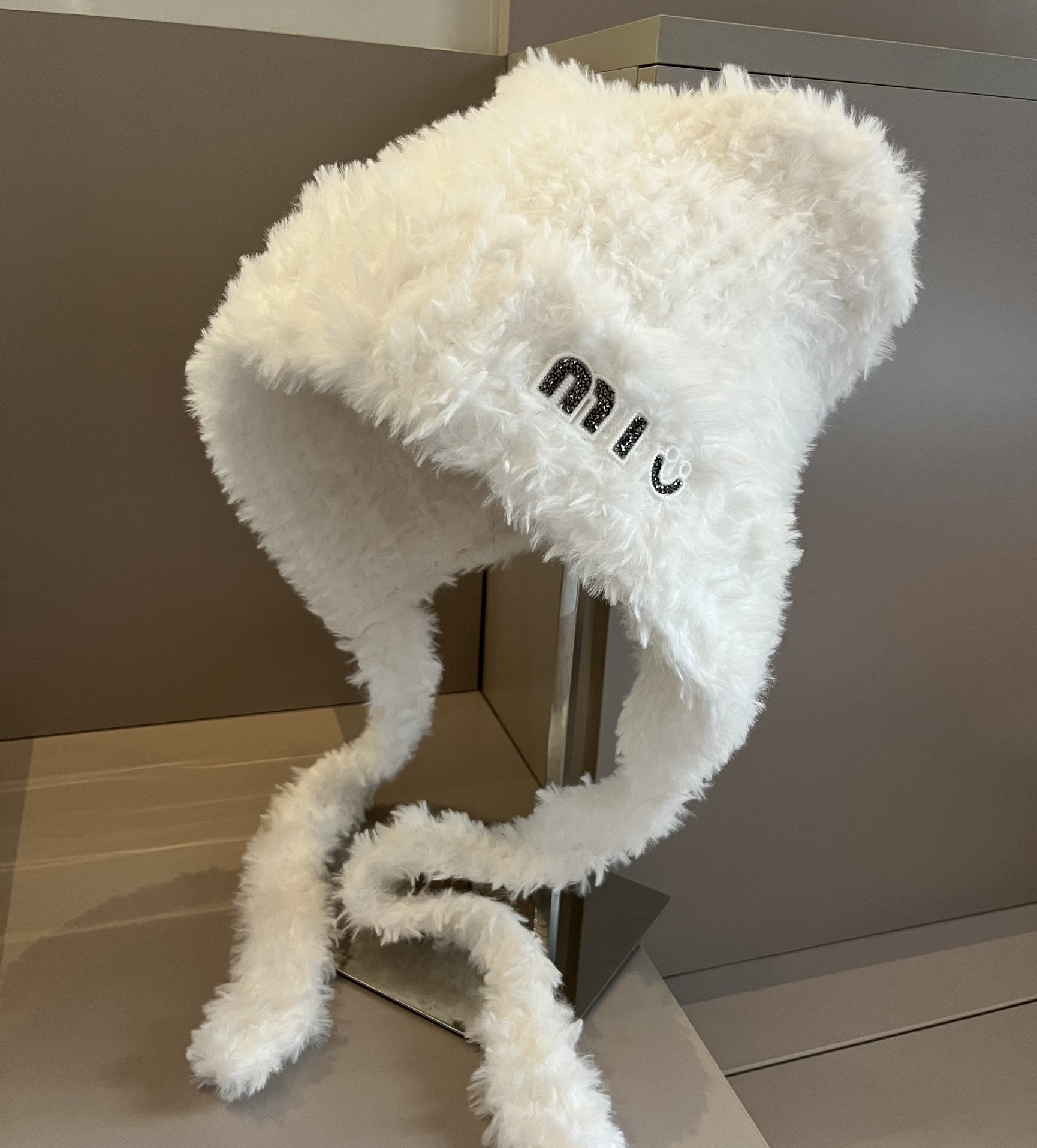 NO:214621,Miumiu new ear protection hat fisherman hat baseball hat knit hat, hat, miumiu, espadrilles, hats19860909缪缪miumiu新款护耳帽帽子渔夫帽棒球帽针织帽,帽子,miumiu,espadrilles,hats,hat