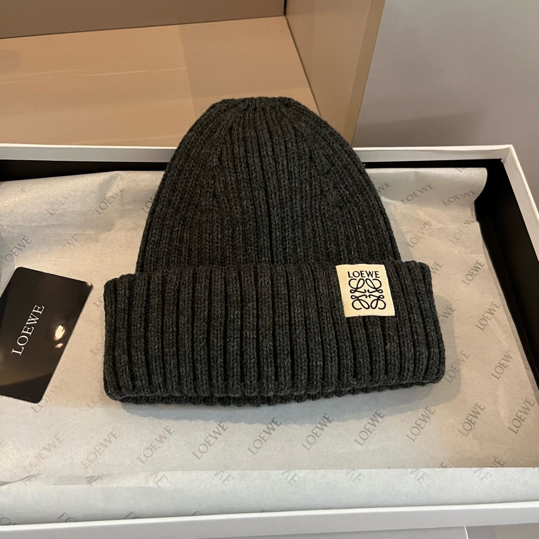 LOEWE罗意威新款针织毛线帽,男女通用 3
