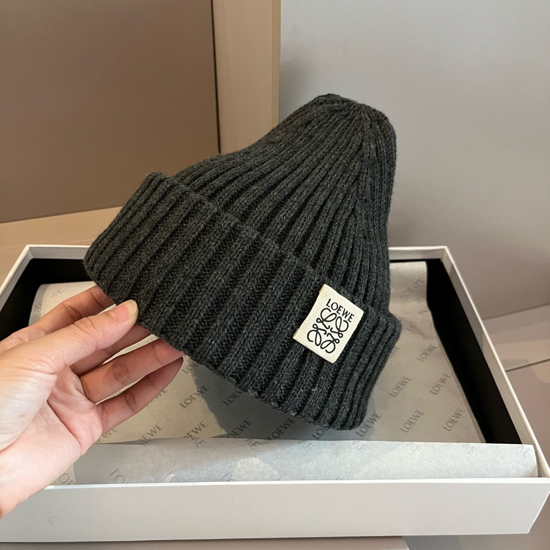 LOEWE罗意威新款针织毛线帽,男女通用 2