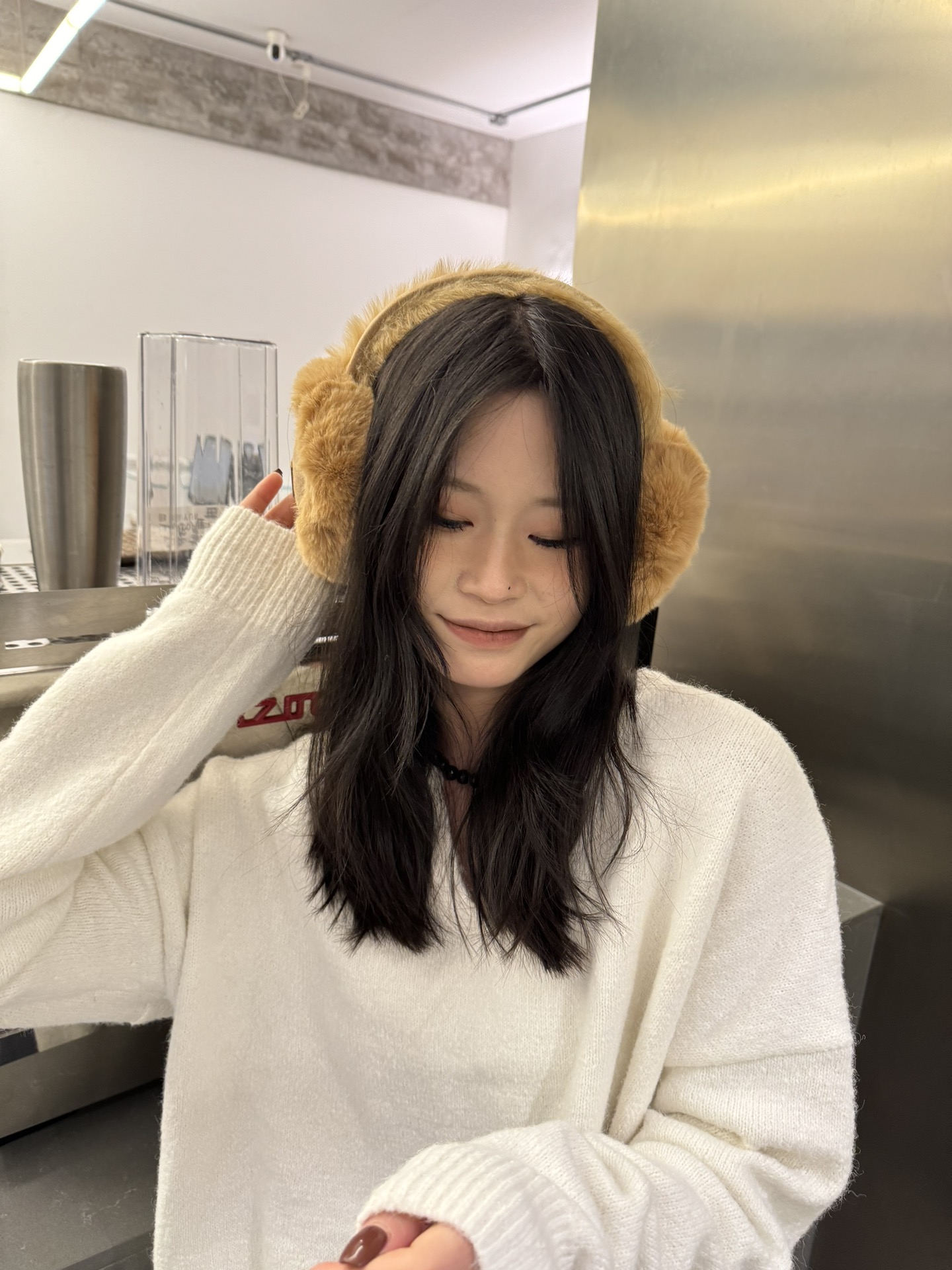 NO:215104,UGG new fur earmuffs, foldable hat, fisherman hat, baseball hat, knit hat, hat, espadrilles, hats19860909UGG新款毛毛耳罩,可折叠帽子渔夫帽棒球帽针织帽,帽子,espadrilles,hats,hat