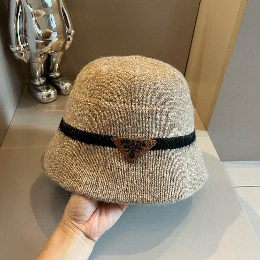 NO:214988,Prada Prada knitted fisherman hat, hand grab wool hat hat fisherman hat baseball hat knitted hat, hat, prada, prada, espadrilles, hats19860909Prada普拉达针织渔夫帽,手抓羊毛帽帽子渔夫帽棒球帽针织帽,帽子,prada,prada,espadrilles,hats,hat
