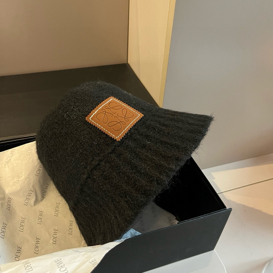 NO:215017,LOEWE Loewe autumn and winter new wool fisherman hat, head circumference 57cm hat, fisherman hat baseball hat knit hat, hat, loewe, loewe, espadrilles, hats19860909LOEWE罗意威秋冬新款毛线渔夫帽,头围57cm帽子渔夫帽棒球帽针织帽,帽子,loewe,loewe,espadrilles,hats,hat