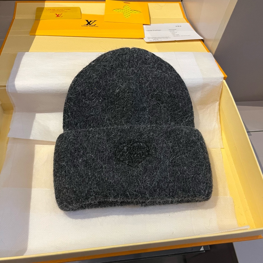 PLV路易威登秋冬新款针织羊毛帽保暖毛线帽50羊毛%50兔毛跑量多色