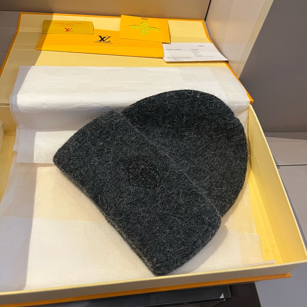 PLV路易威登秋冬新款针织羊毛帽保暖毛线帽50羊毛%50兔毛跑量多色