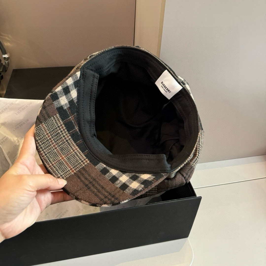 PBurberry巴宝莉秋新款画家帽经典格子帽头围57cm
