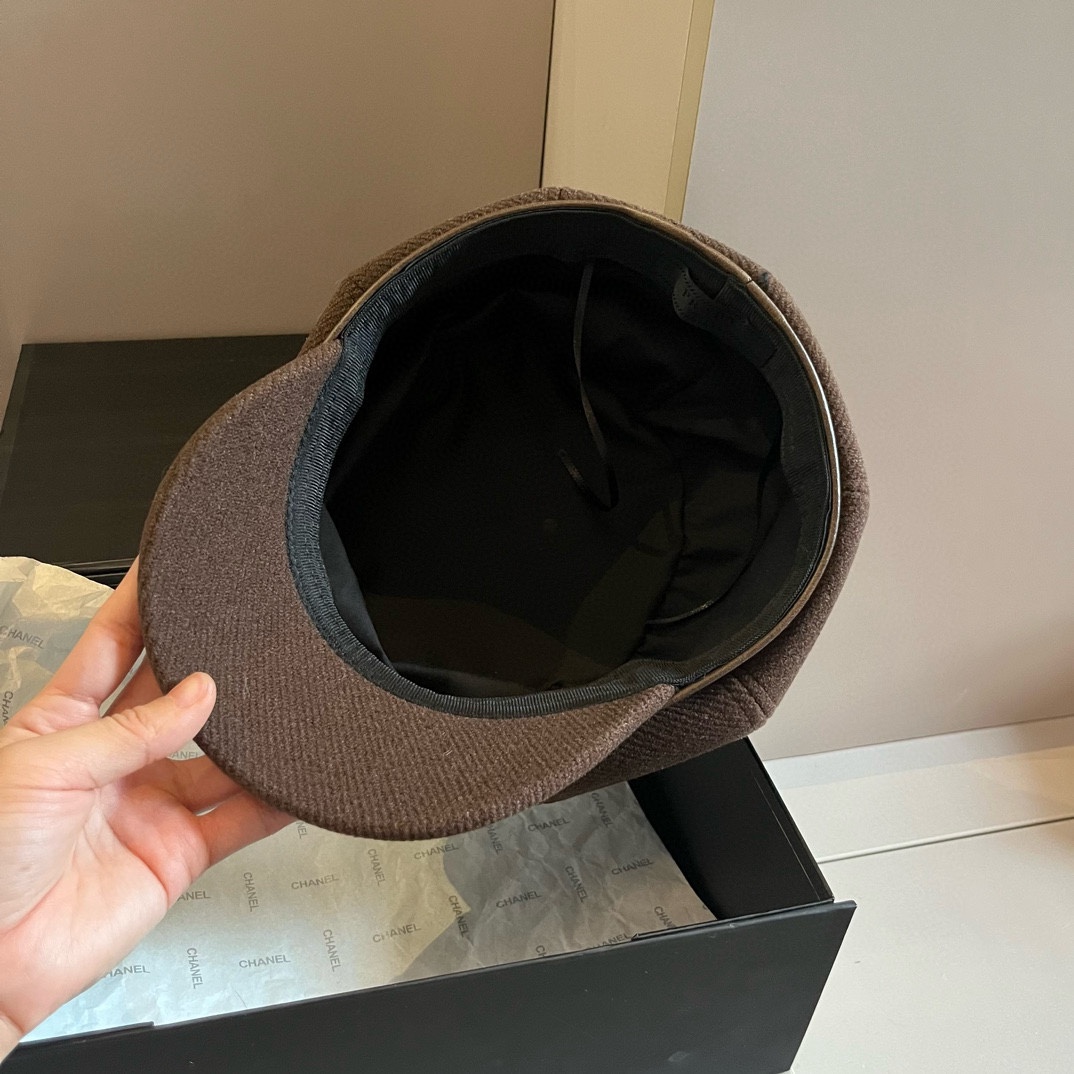 PPrada普拉达羊毛画家帽鸭舌军帽头围57cm