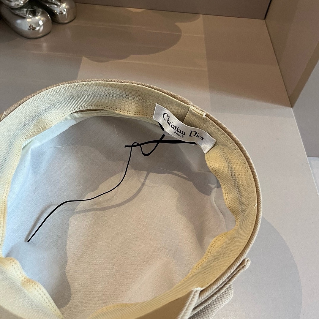 PDior迪奥新款鸭舌军帽头围57cm