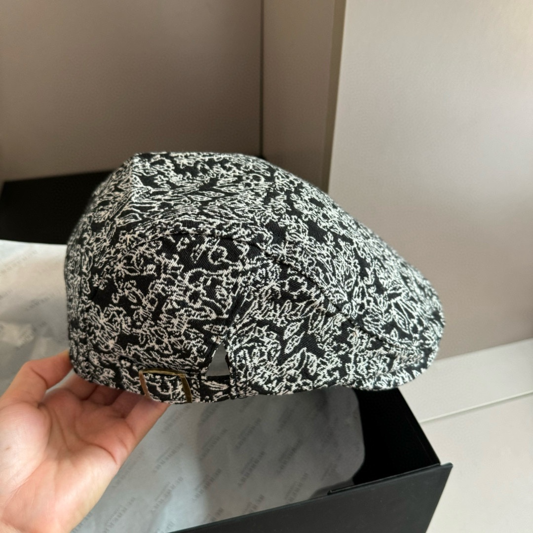 PBurberry巴宝莉秋冬新款鸭舌前进帽画家帽头围57cm复古风