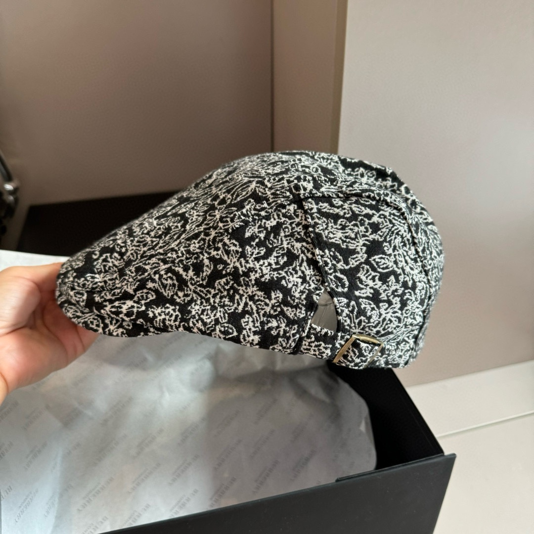 PBurberry巴宝莉秋冬新款鸭舌前进帽画家帽头围57cm复古风