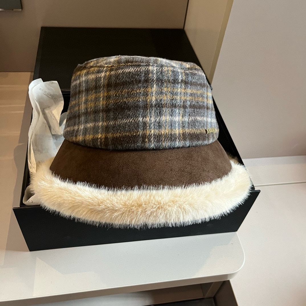 PBurberry巴宝莉格子渔夫帽秋冬加绒帽头围57cm