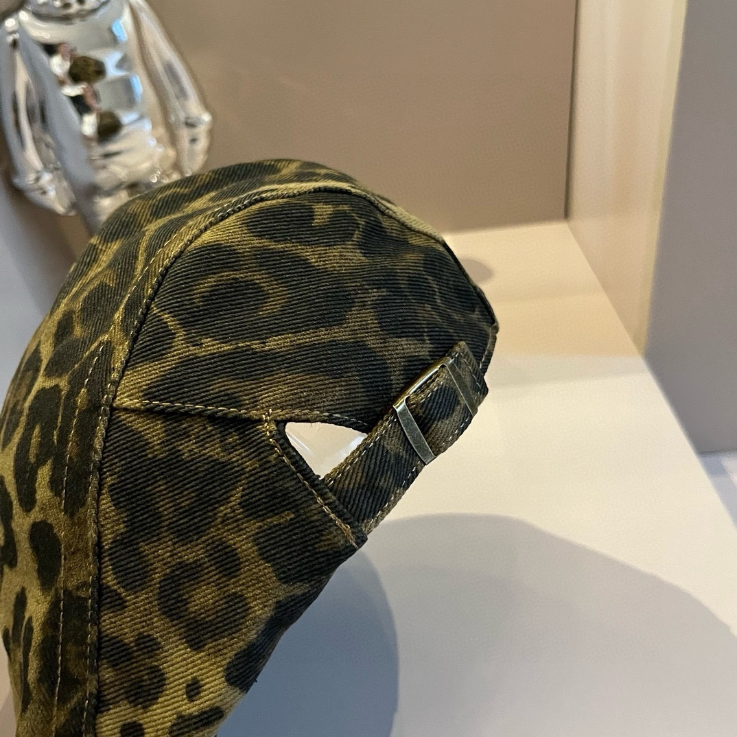 P巴宝莉Burberry24新款鸭舌前进帽复古风头围57cm