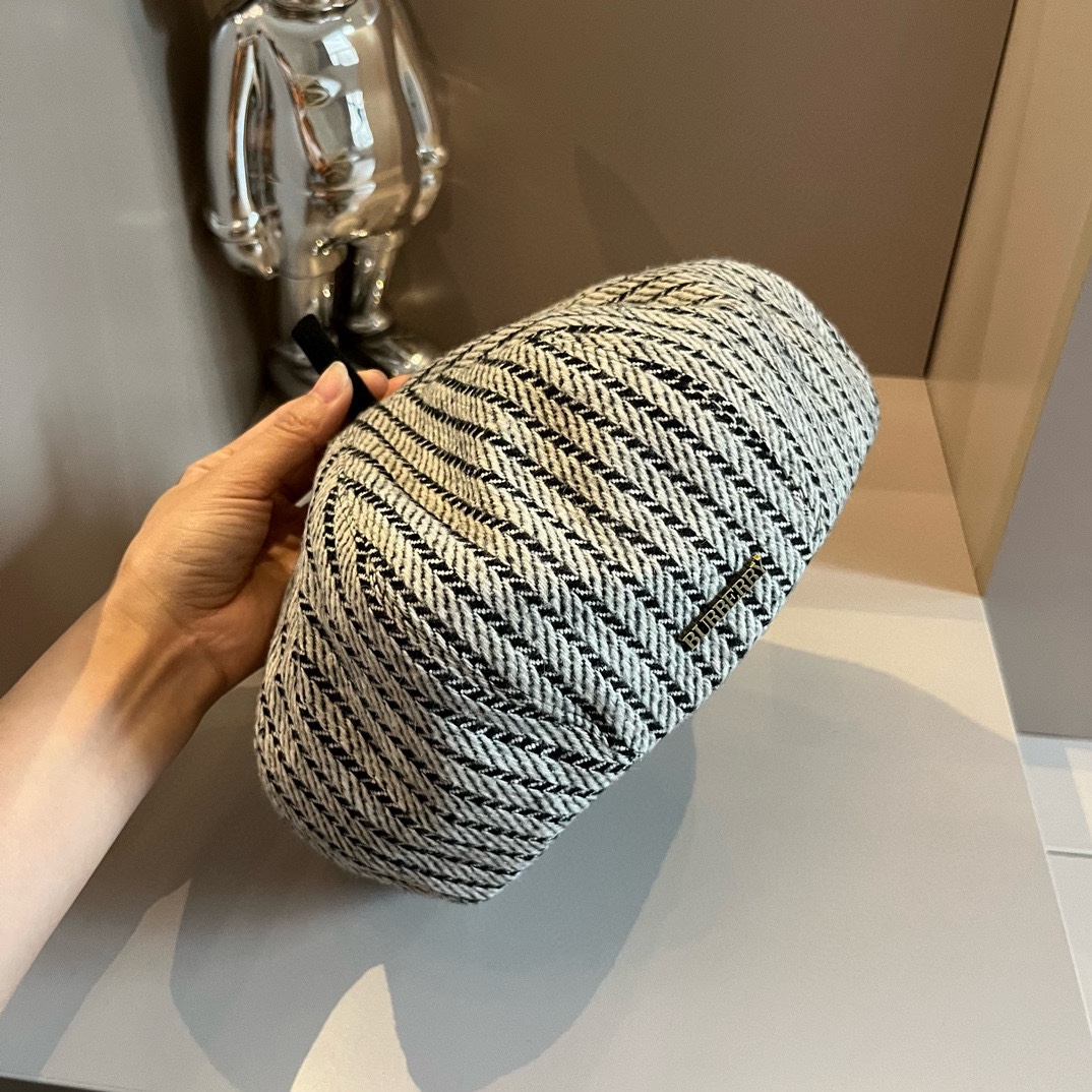P巴宝莉Burberry复古风八角南瓜帽贝雷帽灯芯绒面料高级百搭头围57cm