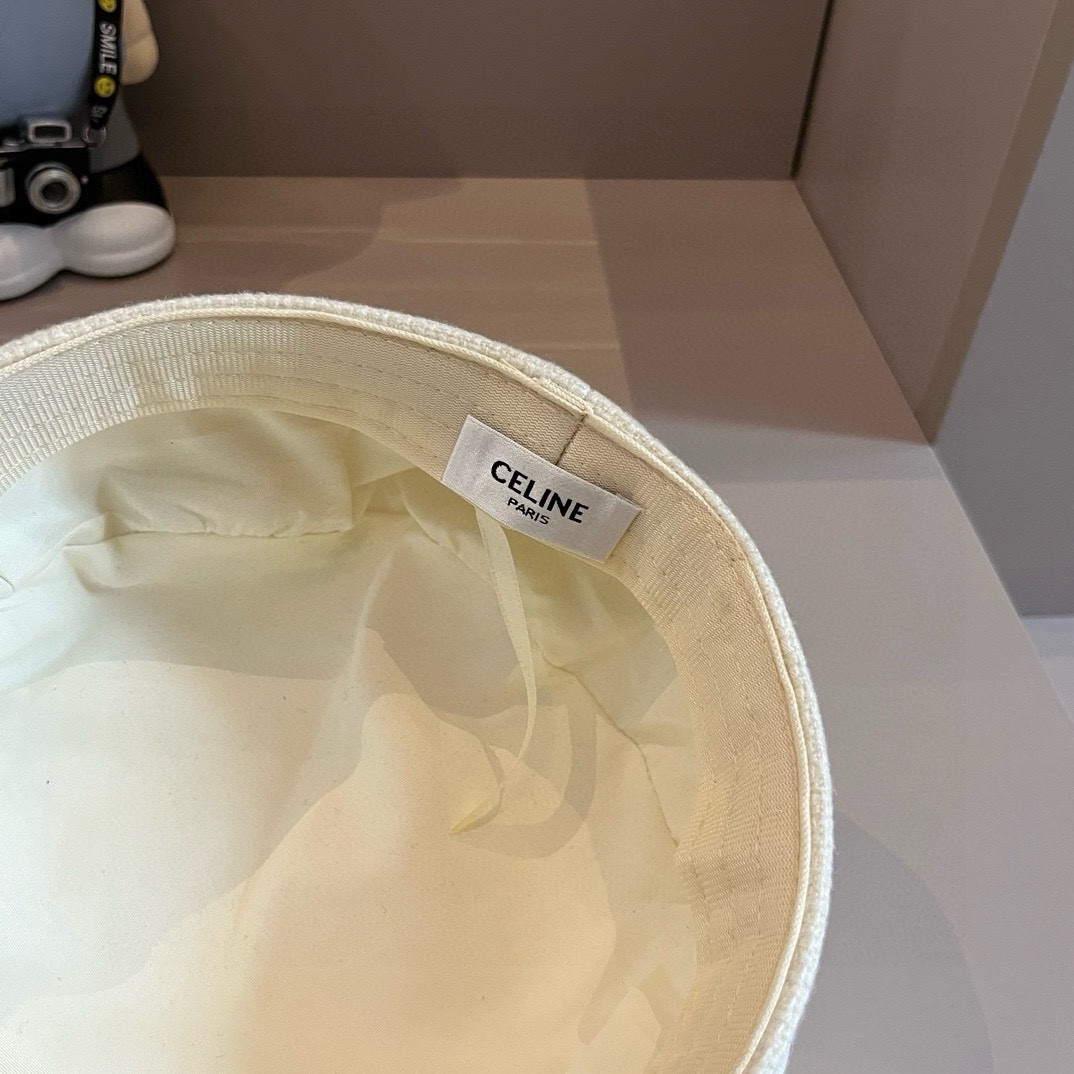 PCeline赛琳新款鸭舌军帽头围57cm