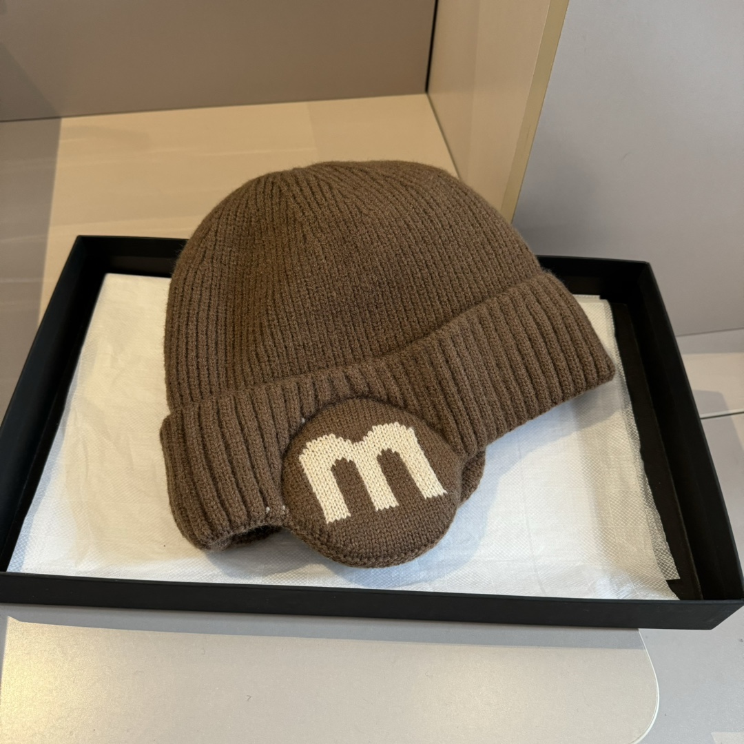 P缪缪miumiu针织毛线帽护耳帽