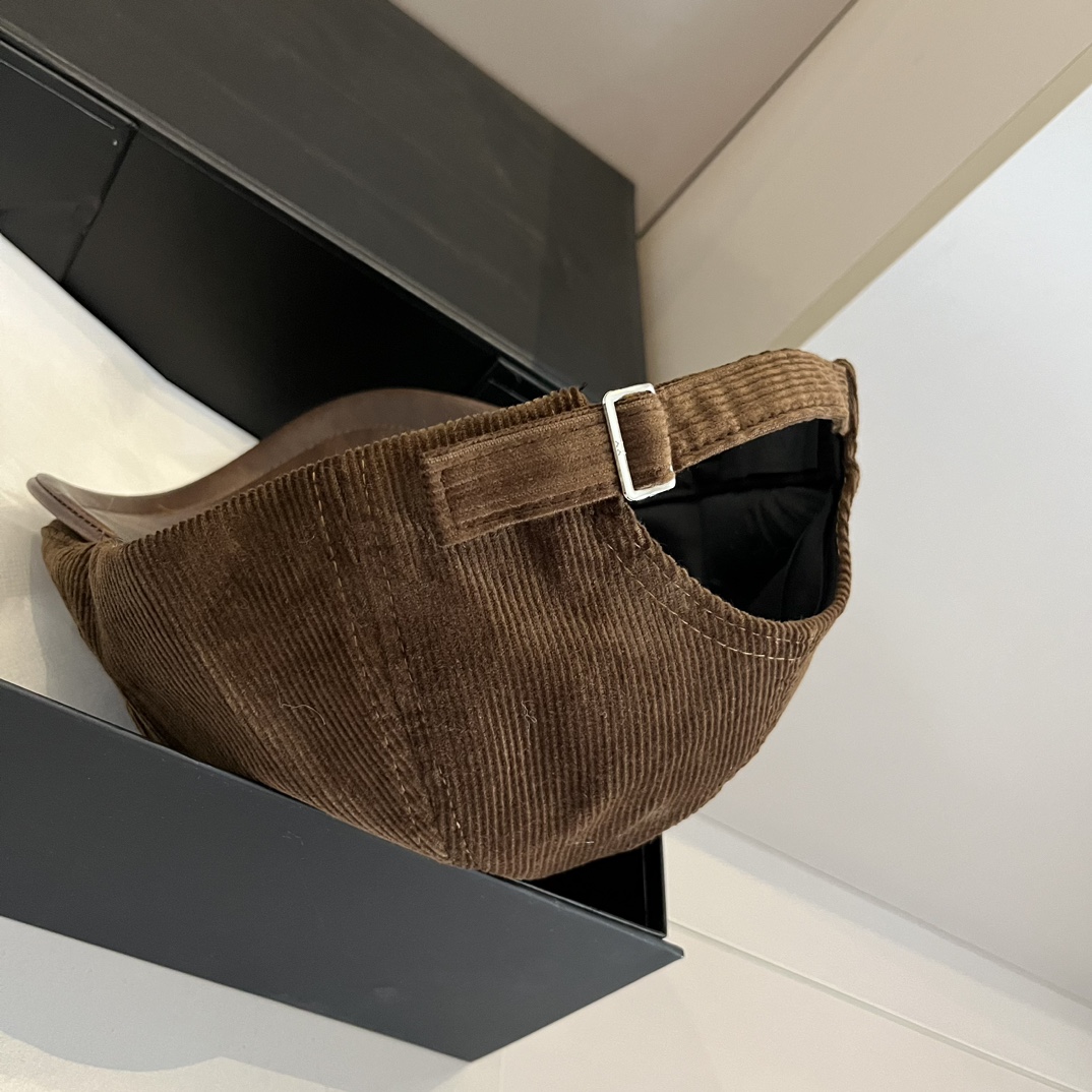 PPrada普拉达新款鸭舌前进帽灯芯绒面料头围57cm