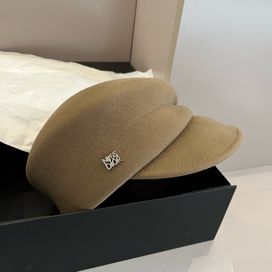 NO:215234,Camel Dior autumn and winter new wool duck tongue military cap, 100% wool fabric, head circumference 57cm hat, fisherman hat baseball hat knit hat, hat, dior, dior, espadrilles, hats19860909驼色 Dior迪奥秋冬新款羊毛鸭舌军帽,百分百羊毛面料,头围57cm帽子渔夫帽棒球帽针织帽,帽子,dior,dior,espadrilles,hats,hat