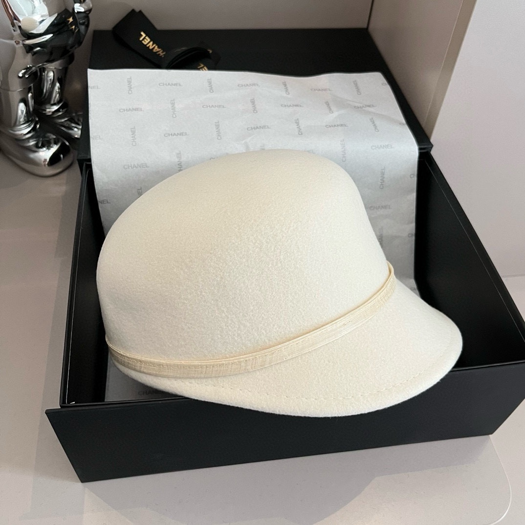 NO:215246,White Miumiu Miumiu autumn and winter new wool baseball cap, 100% wool fabric, head circumference 57cm hat, fisherman hat baseball cap knit hat, hat, miumiu, espadrilles, hats19860909白色 miumiu缪缪秋冬新款羊毛鸭舌帽,百分百羊毛面料,头围57cm帽子渔夫帽棒球帽针织帽,帽子,miumiu,espadrilles,hats,hat