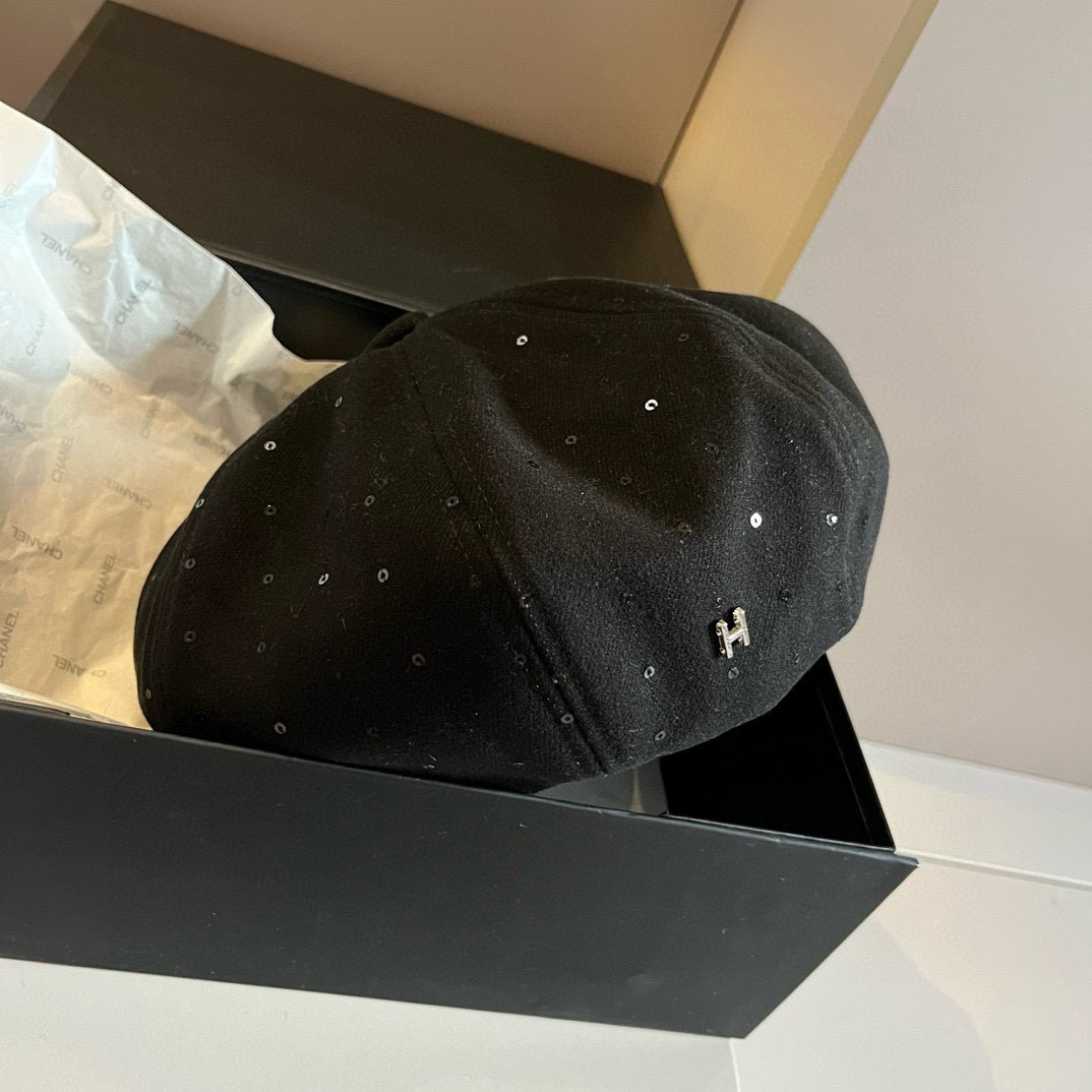 NO:215301,Hermes new beret, high-end customization, head circumference 57cm hat, fisherman hat baseball hat knit hat, hat, hermes, espadrilles, hats19860909爱马仕新款贝雷帽,高级定制,头围57cm帽子渔夫帽棒球帽针织帽,帽子,hermes,espadrilles,hats,hat