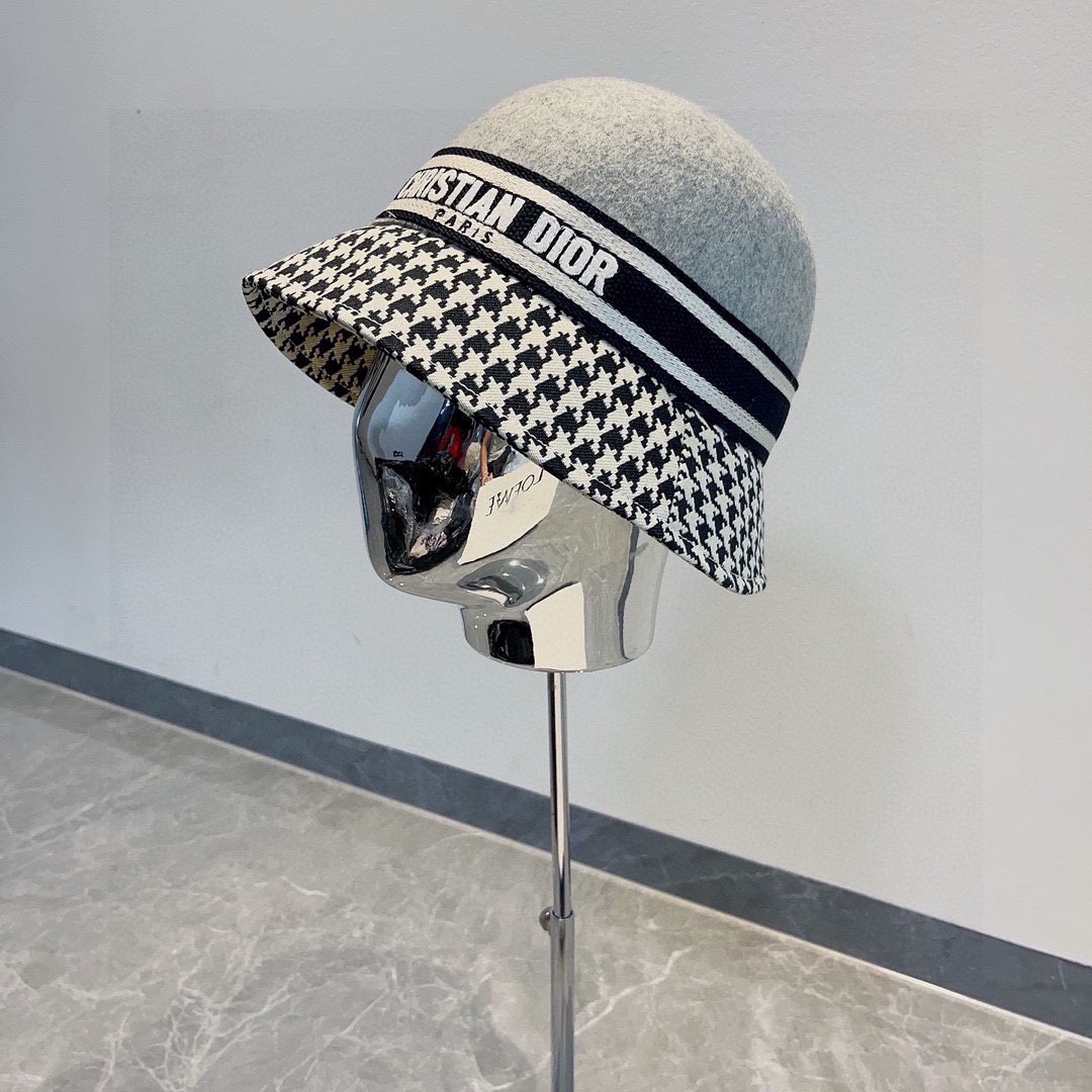 NO:215526,Dior Winter Olympics Autumn and Winter Woolen Hat, Color Block Hat, 100% Woolen Fabric Head Circle 57cm Hat Fisherman's Hat Baseball Hat Knitted Hats, Hats, Dior, espadrilles, Hats19860909Dior冬奥秋冬款毛呢帽,拼色礼帽,百分百羊毛面料 头围57cm帽子渔夫帽棒球帽针织帽,帽子,dior,espadrilles,hats,hat