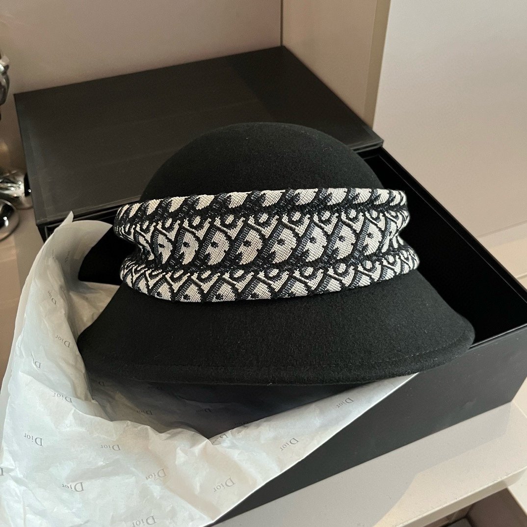 NO:215796,Dior new wool pot hat with autumn and winter, 100% wool hat, head circumference 57cm, celebrity style hat, fisherman hat, baseball hat, knit hat, hat, dior, dior, espadrilles, hats19860909Dior迪奥秋冬新款毛呢盆帽,百分百羊毛帽,头围57cm 名媛风帽子渔夫帽棒球帽针织帽,帽子,dior,dior,espadrilles,hats,hat