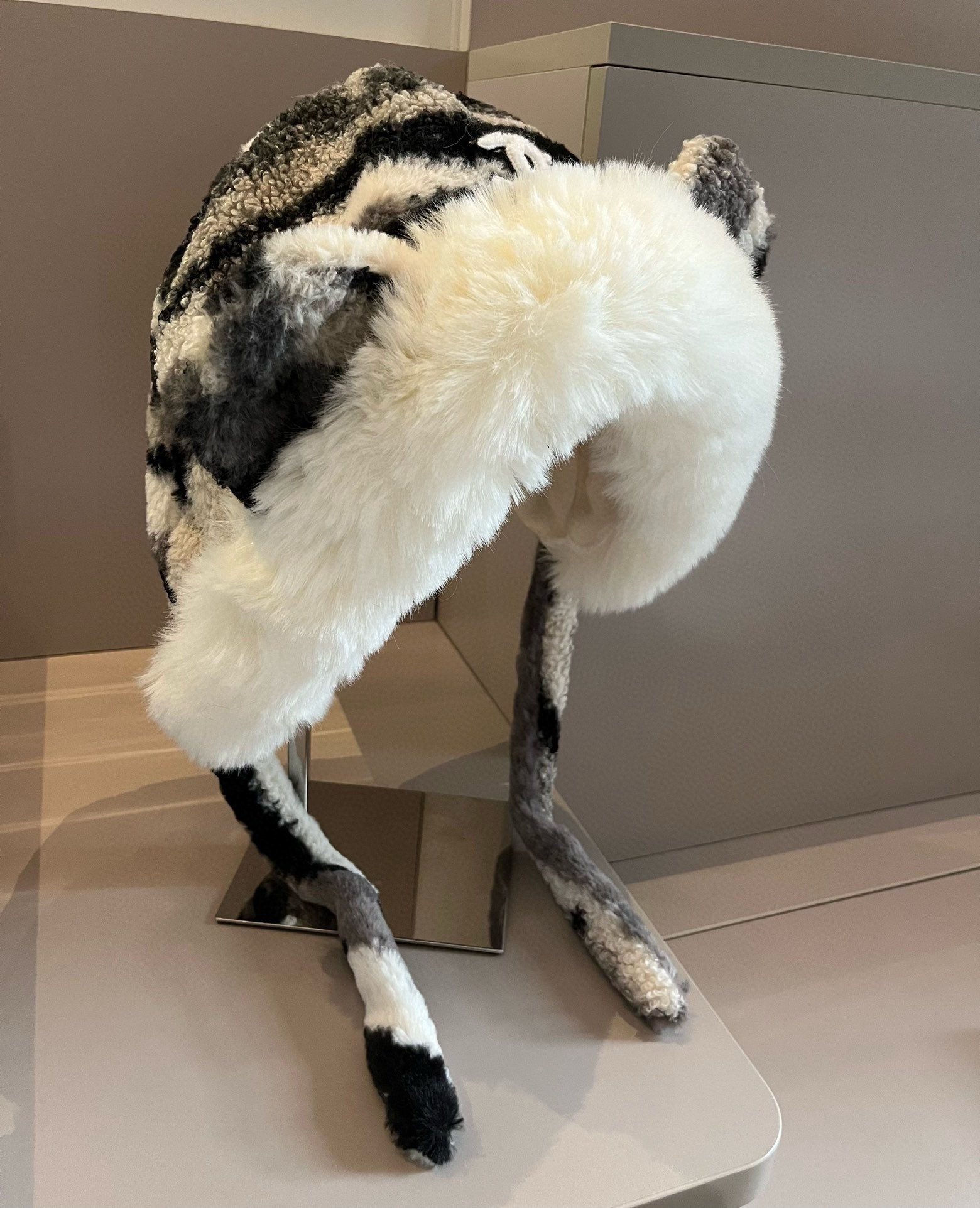 NO:216132,Chanel Chanel cat ear protection hat, fleece inner hat fisherman hat baseball hat knit hat, hat, chanel, chanel, espadrilles, hats19860909Chanel香奈儿猫耳朵护耳帽,加绒内里帽子渔夫帽棒球帽针织帽,帽子,chanel,chanel,espadrilles,hats,hat